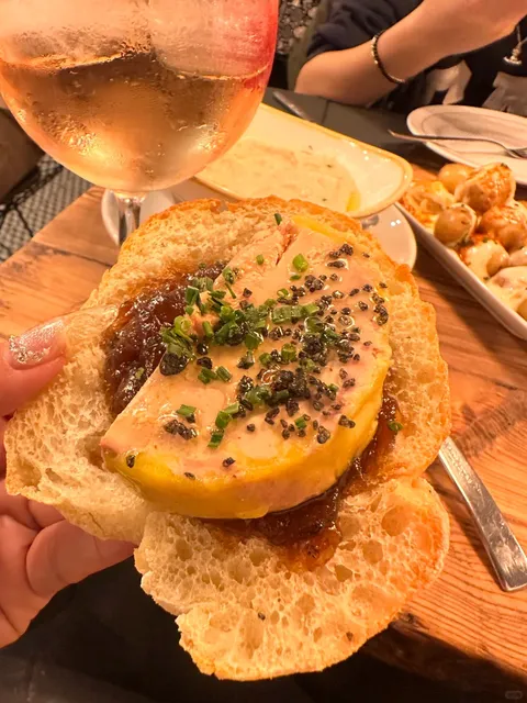 This foie gras and pasta are truly delicious 😋 Recommended