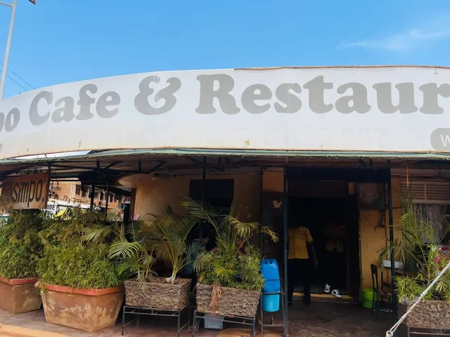 Jinja's Must-Try: Simpo Restaurant – A Foodie Heaven! 🍛✨