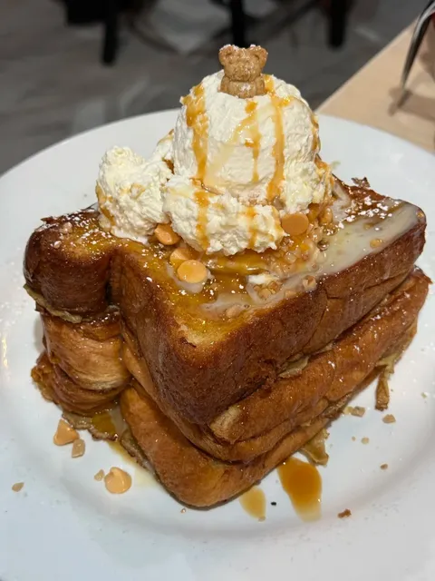 The Real “Bear’s Restaurant” in Chicago — Honeybear Cafe 🐻🍯