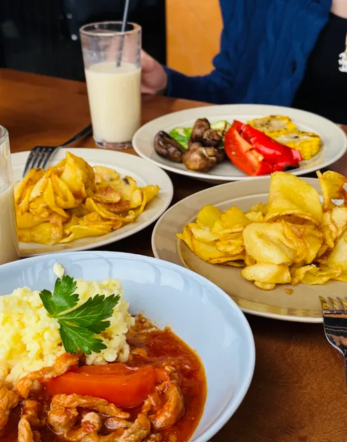 ​​Novosibirsk Food Diary | A Foodie’s Honest Reviews​​ 🍽️🇷🇺