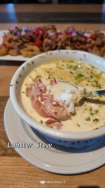 Eating in Maine 🍽️ | Delicious Seafood vs. Seasickness Challenge 😵