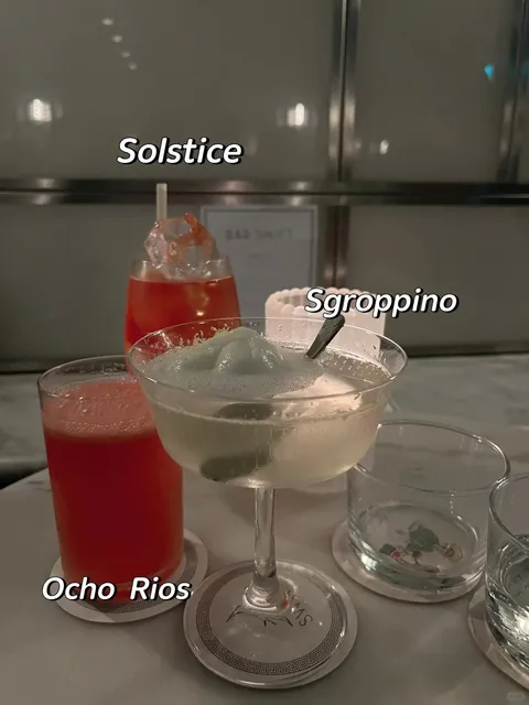 🍸 SWIFT Soho: London’s Top 30 Cocktail Bar! 🎹✨  