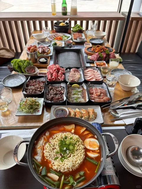 🇬🇧 You MUST Remember This Korean BBQ Spot! 🤩