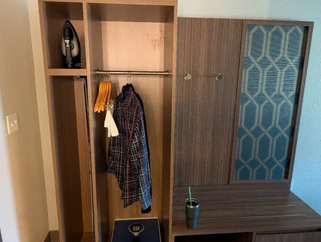 First Stay at a Brand New Hotel! 🎉🏨