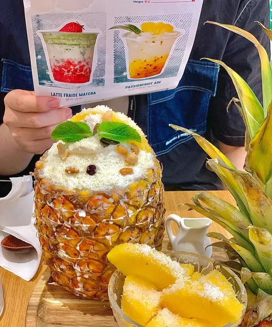 Chill Out with the Coolest Sorbet Spot in Paris 🍧