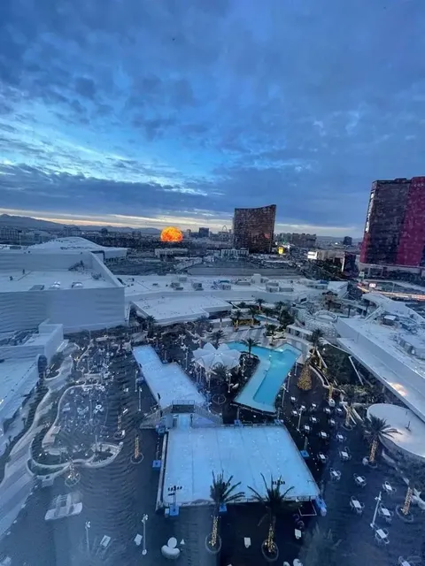 Las Vegas Hotels with a Sphere View 😍 Such Great Value!