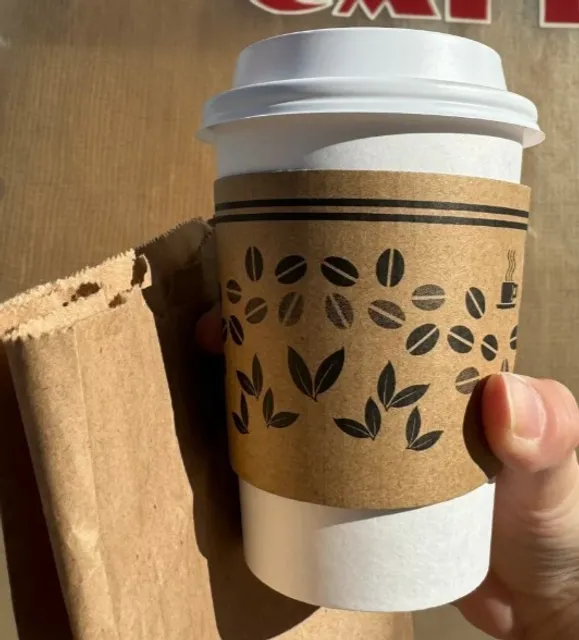 ☕️ 61C Cafe | Squirrel Hill's Unpretentious, Community Coffee Hub