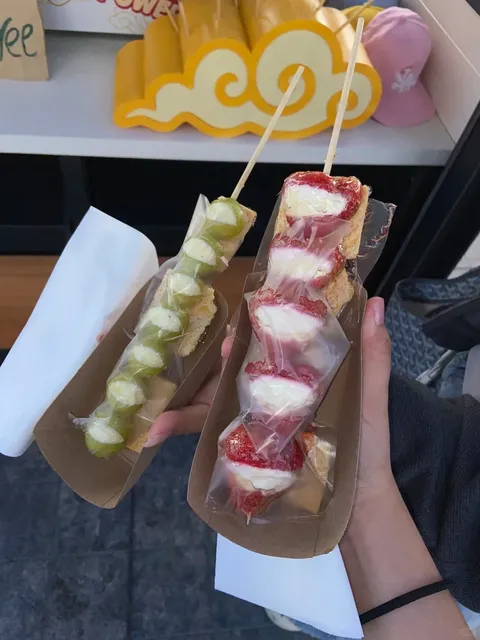 🇺🇸 LA | Candied Hawthorn with Milk Skin in Los Angeles! 🍡