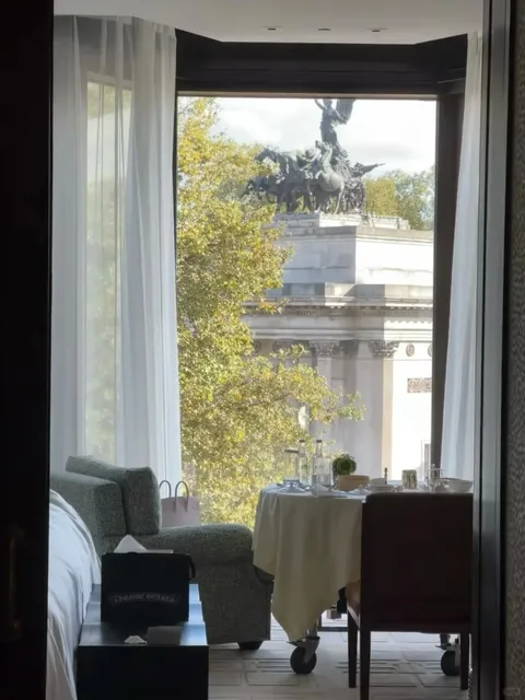 🇬🇧 Must-Stay Hotels in London! ONLY £2058 for 4 Nights!