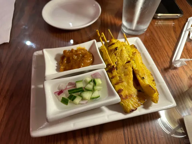 Siam House Thai in DC 🍛 | Their Desserts Are Simply Amazing! 😍