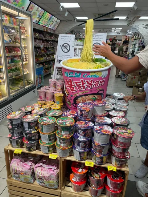 🇮🇹 Found Chinese Supermarkets in Florence!