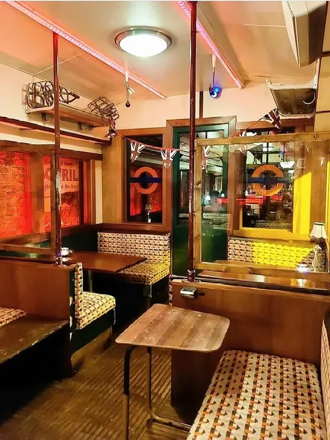 London 🇬🇧 Super Secret Abandoned Underground Bar: Cahoots