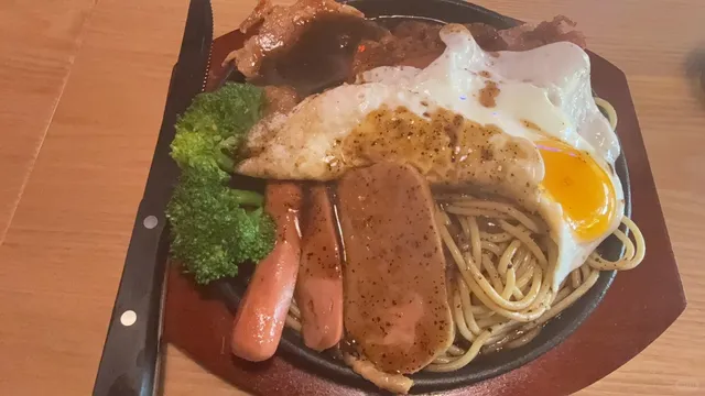 Hoi Loi Bingsutt in Waterloo