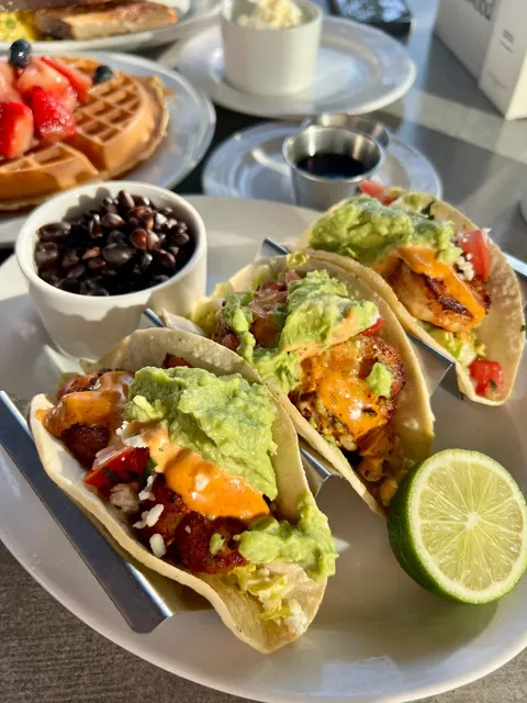 🌞 LA Eats – Zinc Cafe & Bar  