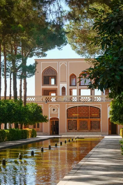 🌺World Heritage Persian Garden: Dowlat Abad Garden🌿 