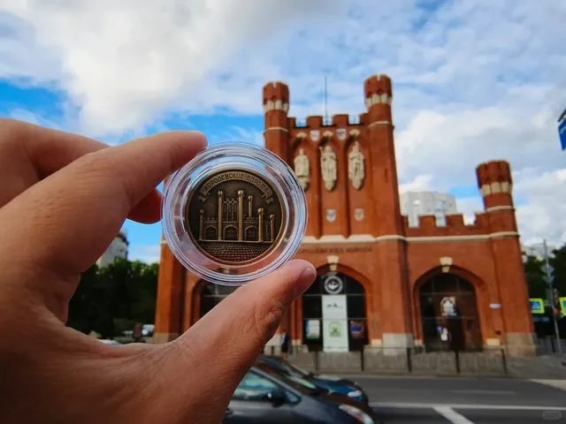 Kaliningrad Free & Easy – Hunting for the 7 Хомлины (Homlins) 🗺️🔍