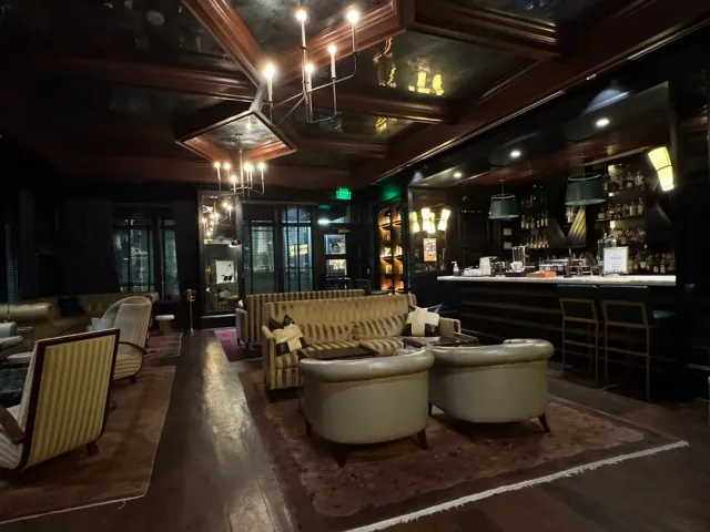 Perfect Anniversary Trip! 💑✨