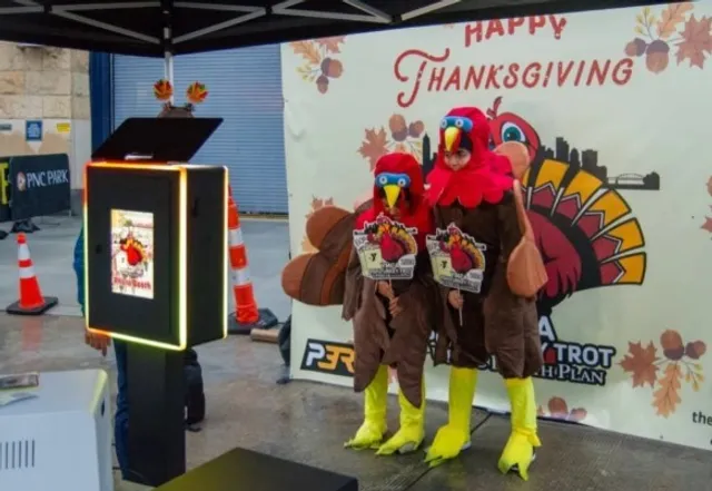 🦃 YMCA Turkey Trot - Pittsburgh's Thanksgiving Morning Tradition! 🏃‍