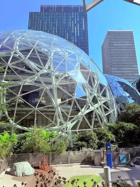 Seattle 🇺🇸 Amazon Spheres