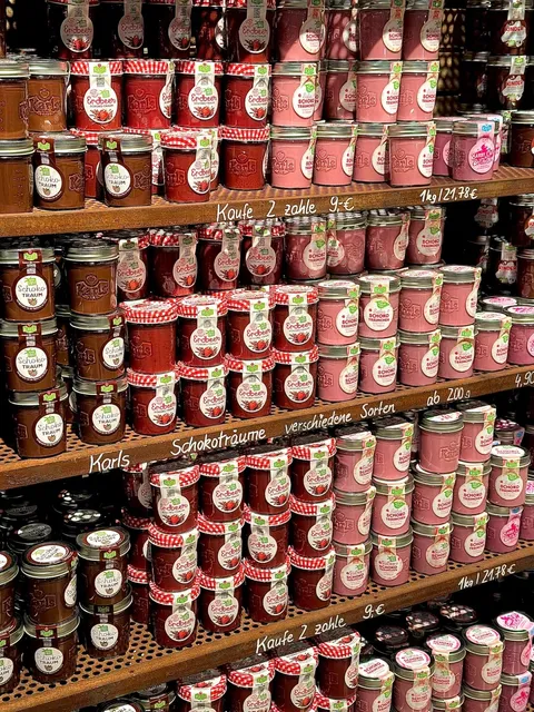 🍓 Berlin | The Weather's Great, Time to Visit the Strawberry Village!