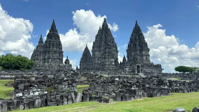 🚨 STOP! Don't Visit Prambanan & Borobudur Before Reading This! 🇮🇩