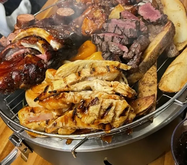 🇺🇸 Columbus Extra-Large Portion BBQ!