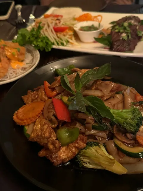 🥢 Must-Try Thai Restaurant in Alexandria Old Town!