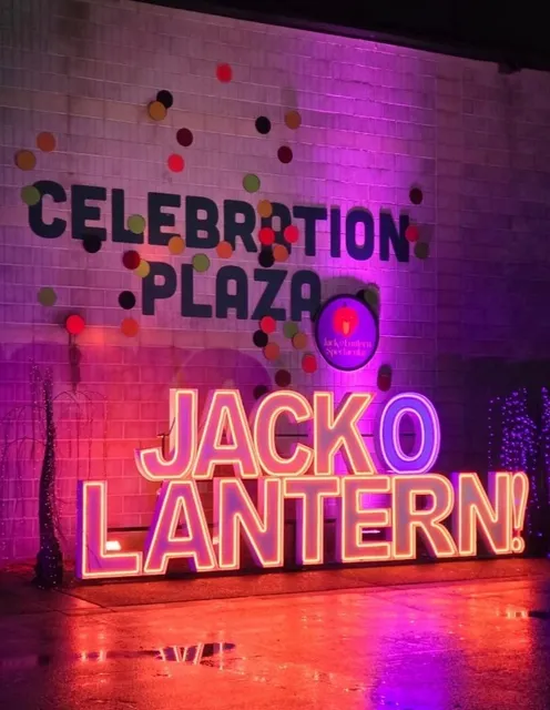 🎃 Step into a Sea of Pumpkins: Minnesota Zoo's 