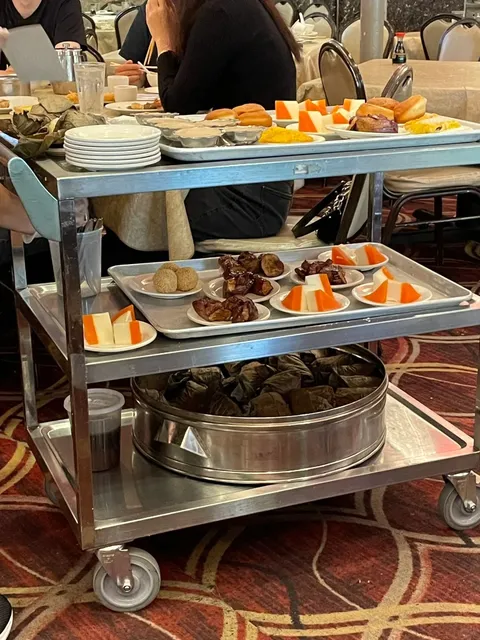 ATL's Meat-Filled BBQ Pork Buns | Canton House Review 🥢🍖