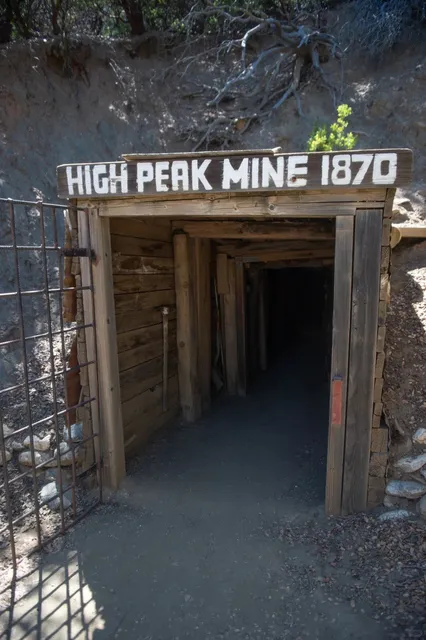 🇺🇸 Southern California’s Abandoned Gold Mine  