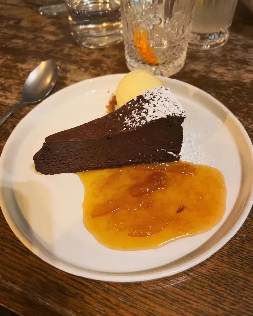 🌟 The Best Place to Eat in London! 🌟