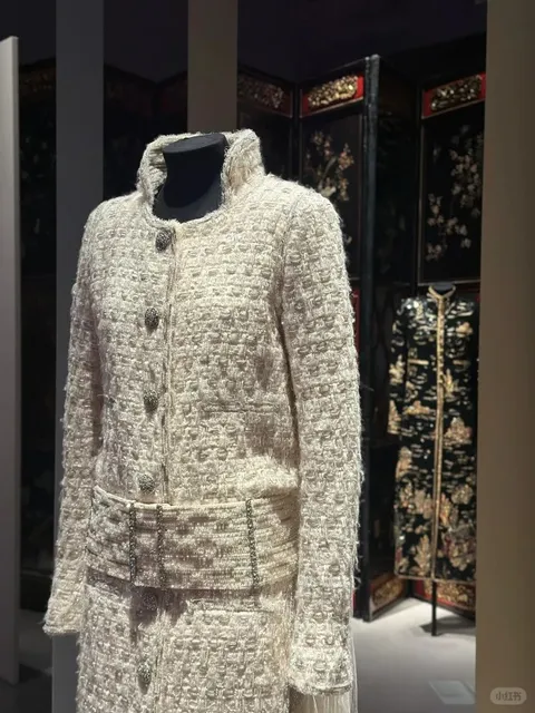 Paris Art Exhibition | le 19M