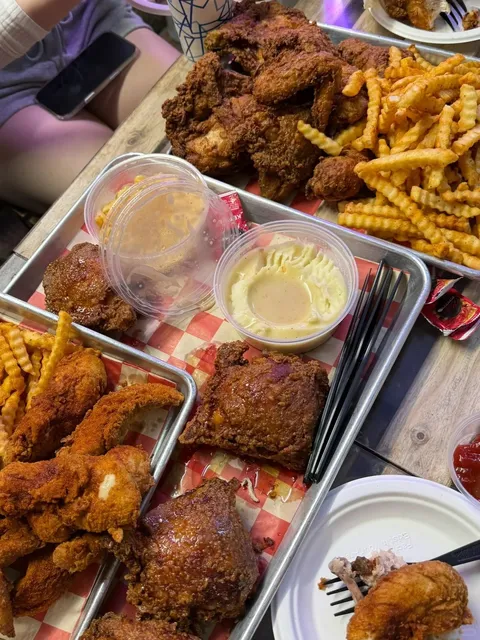 Calorie-Free Vegas Food Tour Plog 🍔🥘