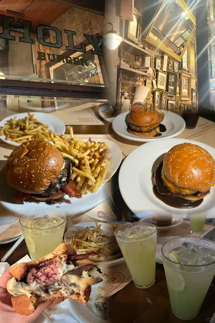 São Paulo Burger | Holy Burger🍔​ 