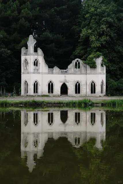 🇬🇧 Painshill: A Fairytale Landscape Garden Near London 🌿✨  
