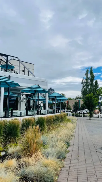 🚶‍♀️ Hiking Kelowna: The Gem of Okanagan Lake