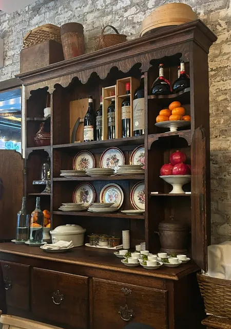 🍴 Taylor Swift’s NYC Restaurant Spot | Via Carota