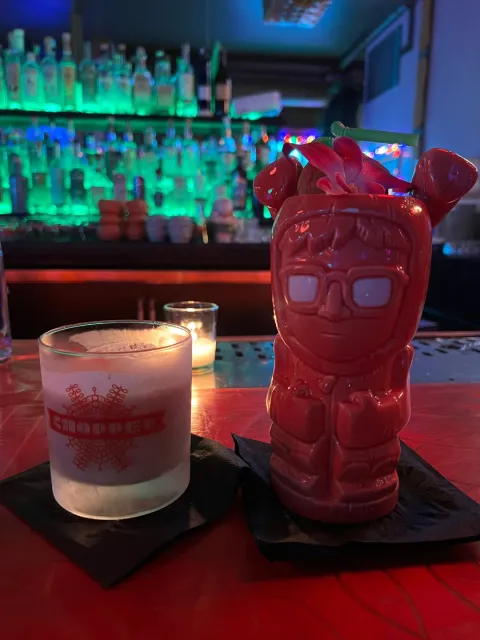 An Awesome Tiki Bar Experience! 🍹✨