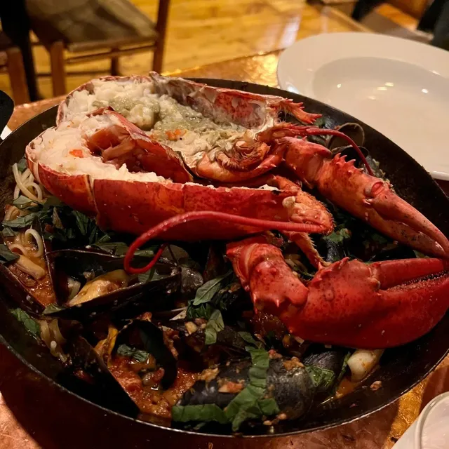 Haruki Murakami-Recommended Seafood Restaurant in Portland