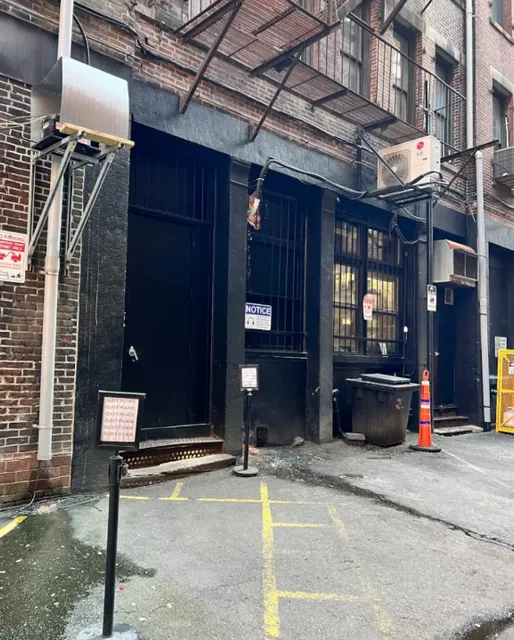 OFFSUIT-I'll go back to the little Boston bar