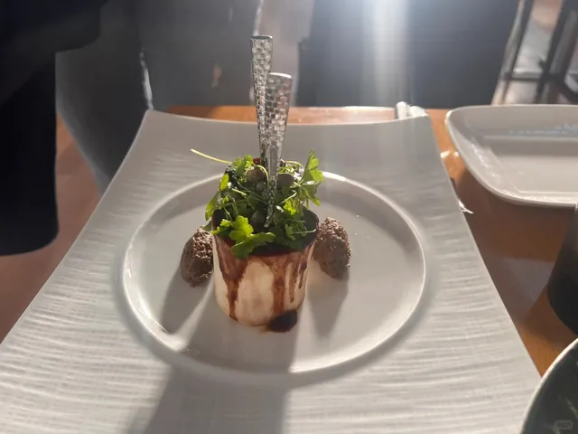 LA’s Steak Heaven — CUT by Wolfgang Puck 🥩✨