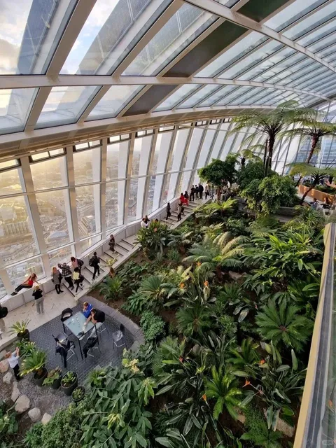 🇬🇧 ​​Must-Visit Sky Garden Date Spot in London (Free & Romantic!)​​