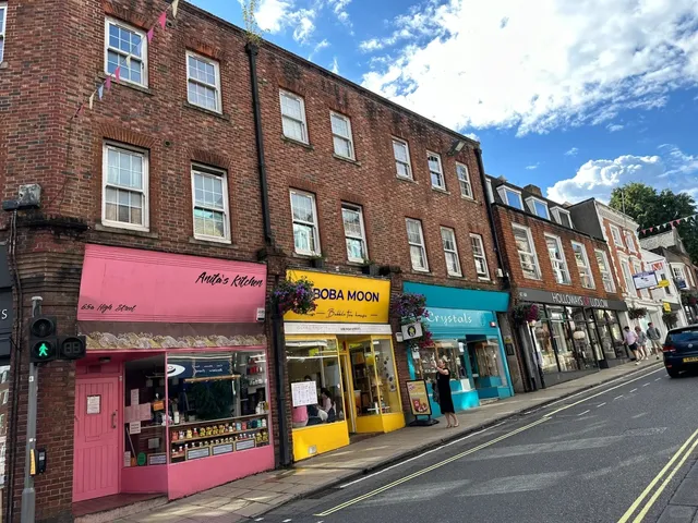  Ultimate Winchester Travel Guide | Must-See Spots & Local Tips!