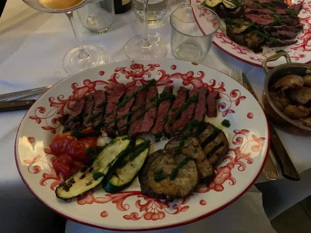 🎉 A Truly GLORIOUS Experience at Gloria! 