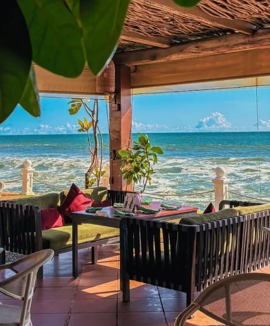 Sri Lanka's Food Hits!!