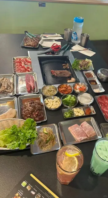 Are Orlando buffets always this amazing?! 🤯