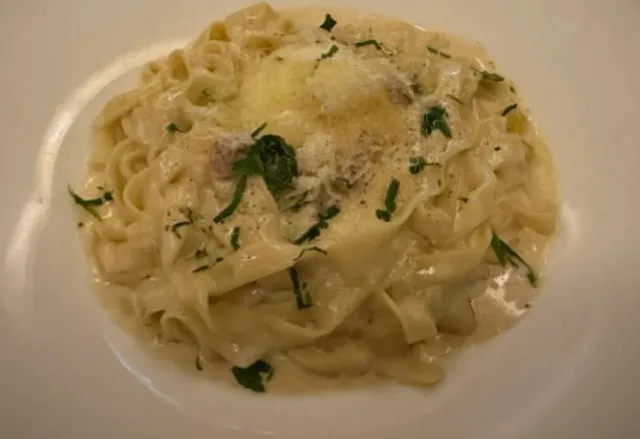 🍽️ Dante: Where Culinary Craft Meets Tremont Charm 🌟