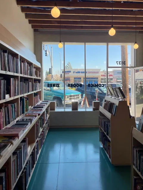 Los Angeles Premium Comic Book Store 🚀