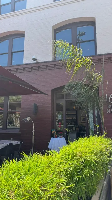 A Charming Italian Restaurant – Perfect for Lunch! 🍝🇮🇹