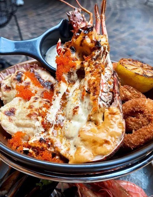 ​​Sydney's Viral $69 Lobster Seafood Platter – Finally Tried It!​​